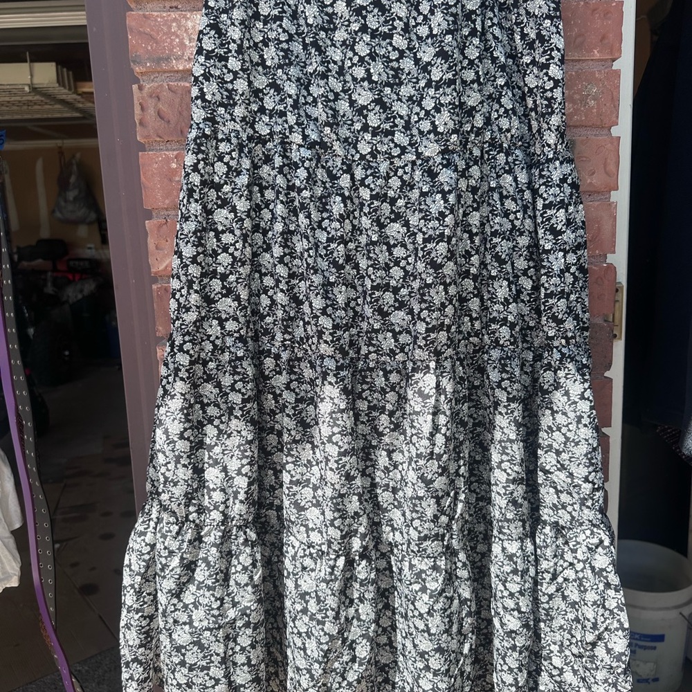 SHEIN Black and White Floral Tiered Maxi Skirt